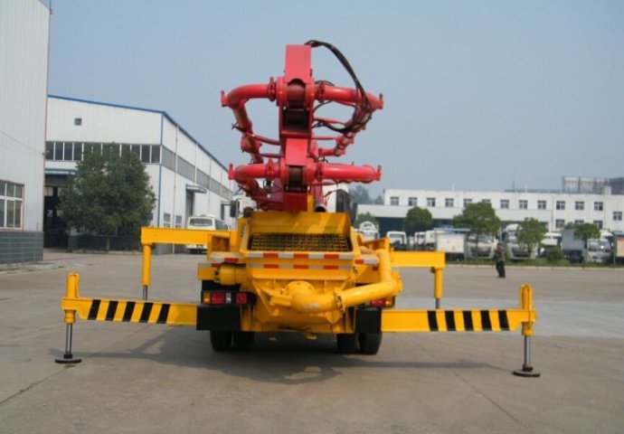 混凝土泵車