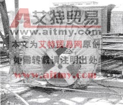 變形的電纜滾筒
